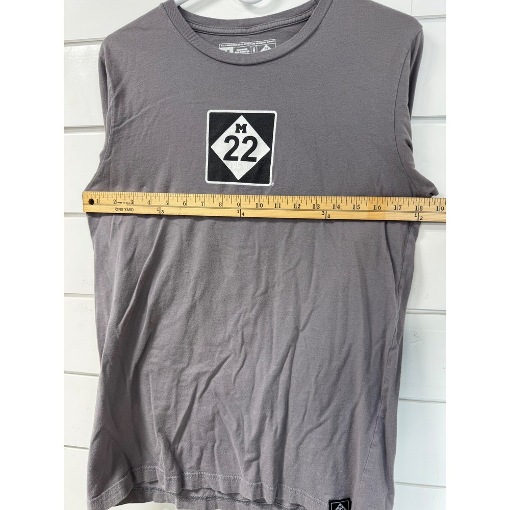 M22 Michigan Highway Graphic Long Sleeve T-Shirt Gray Mens Medium - Picture 4 of 6